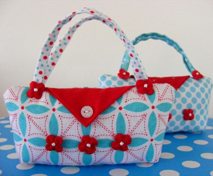 Pretty Little Purse Pincushion