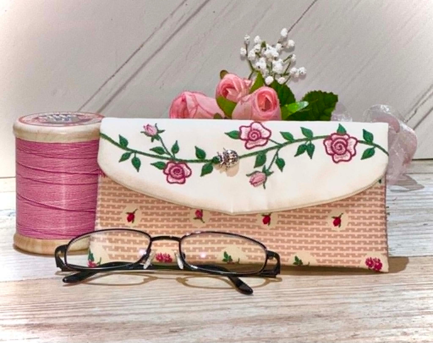 Wild Roses Glasses Case